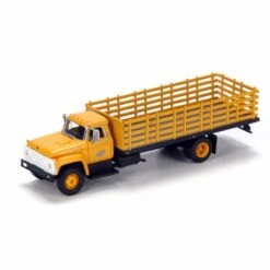 Athearn #96802 Ford F-850 Stakebed - Chicago & North Western